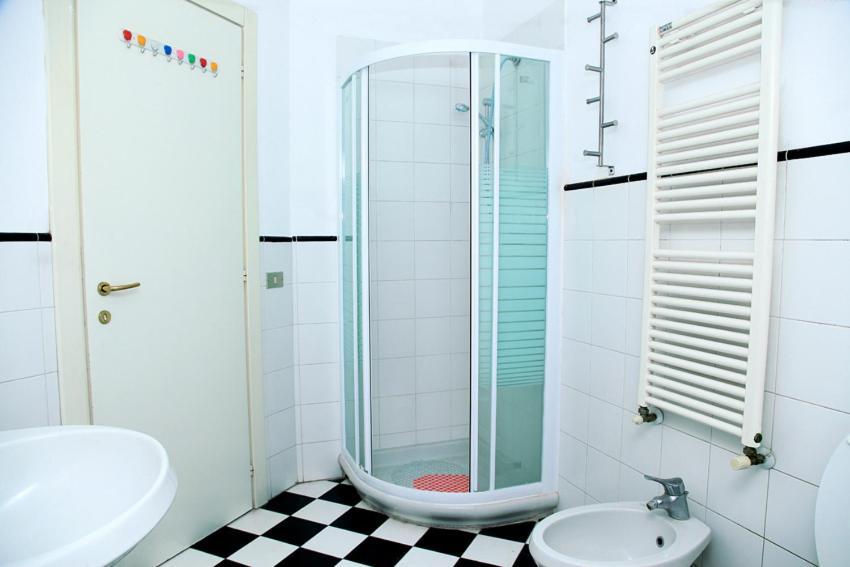 Hôtel Lovely House à Milan Chambre photo
